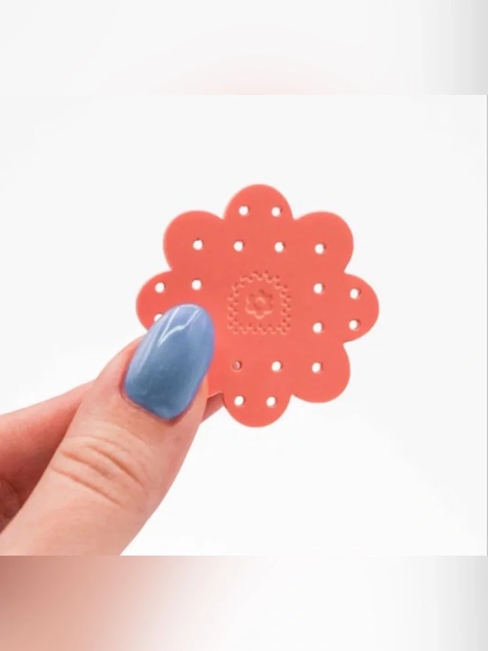 NIB Cords Club Daisy Travel Flat Back Palette - Dusty Rose
